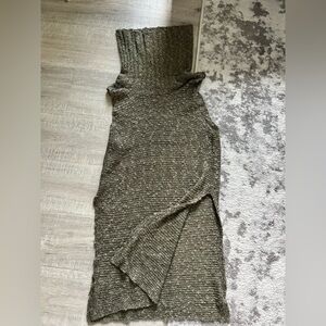 Mystree Textured Knit Tunic in Olive